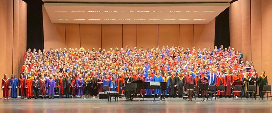 440 of the Nebraska All State Choir students in the Lied Center at UNL