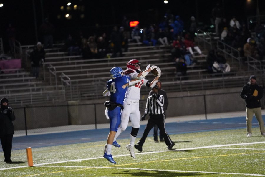 Dane Peterson catches the only Antler touchdown for Fridays game against Bennington.

Photo courtesy of Scott Avery.