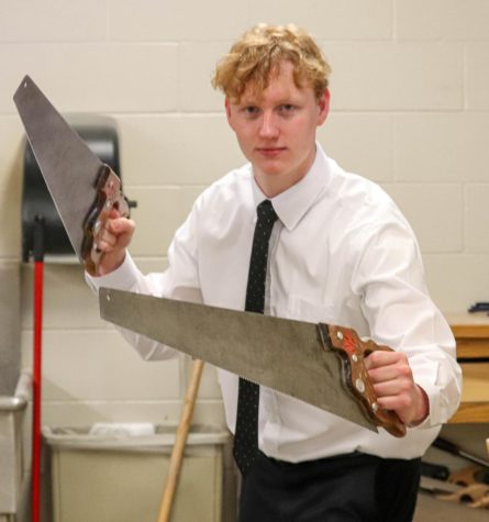 Senior Matt Uehling reenacts Chainsaw Man. The anime first debuted October 12, 2022.