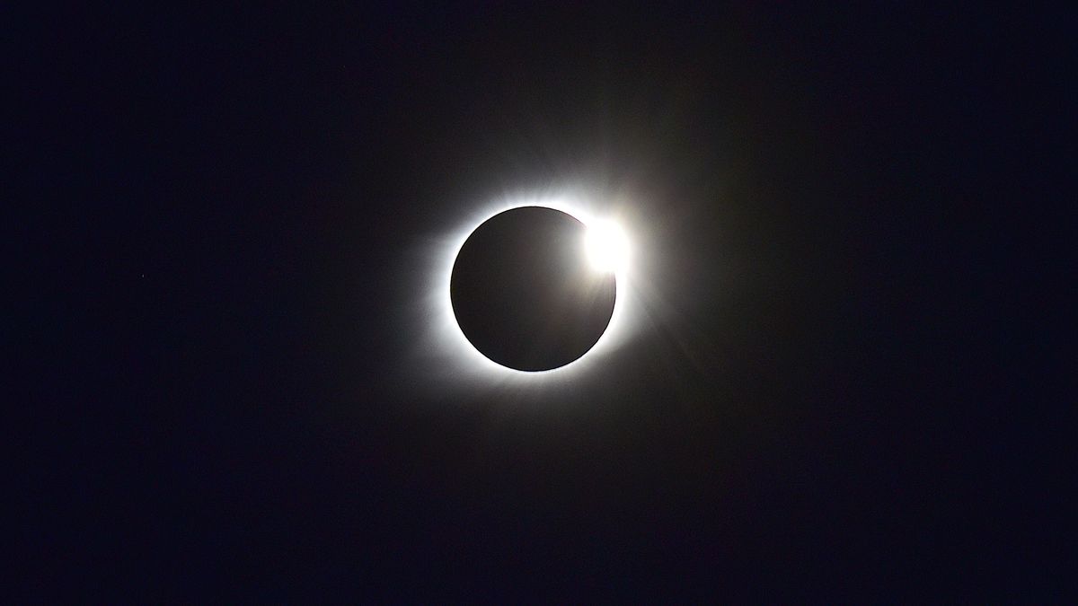 Senior+Hayden+Huard+captured+this+image+of+the+solar+eclipse+using+his+phone.+
